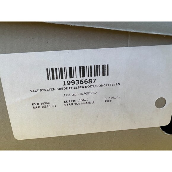 Reaction Kenneth Cole Salt Stretch Booties Womens 8 M Concrete Suede Heeled NWB - Picture 11 of 11